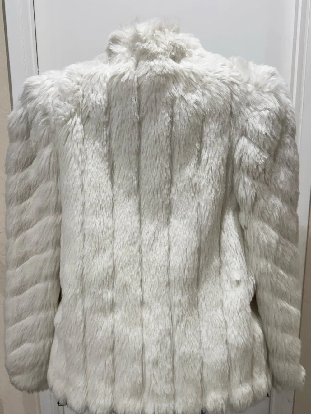 Vintage Manchester L.A. Calif fur coat Plush White Faux Fur
